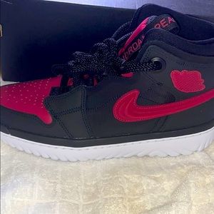 Nike Jordan 1 high react men’s size 8